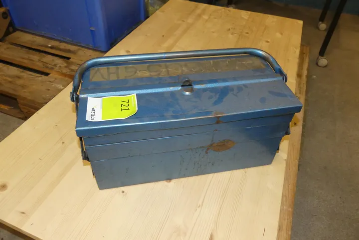 Werkzeugkiste, mit Inhalt (Werkzeuge)
